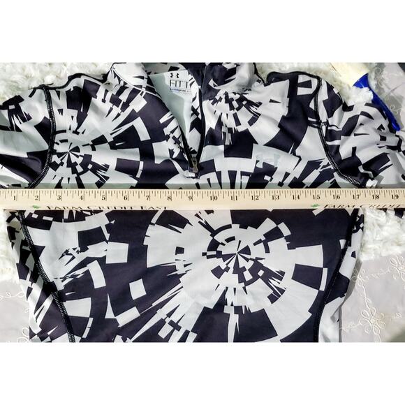 UnderArmour Womebx Long Sleeve Athletic Shirt Size Medium Aztec Sports - Picture 5 of 7